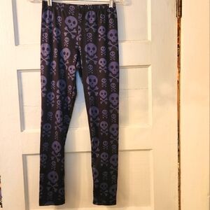 Skull Print leggings Size Medium, Yoga, Athletic, Athleisure, Black, Gray, EUC